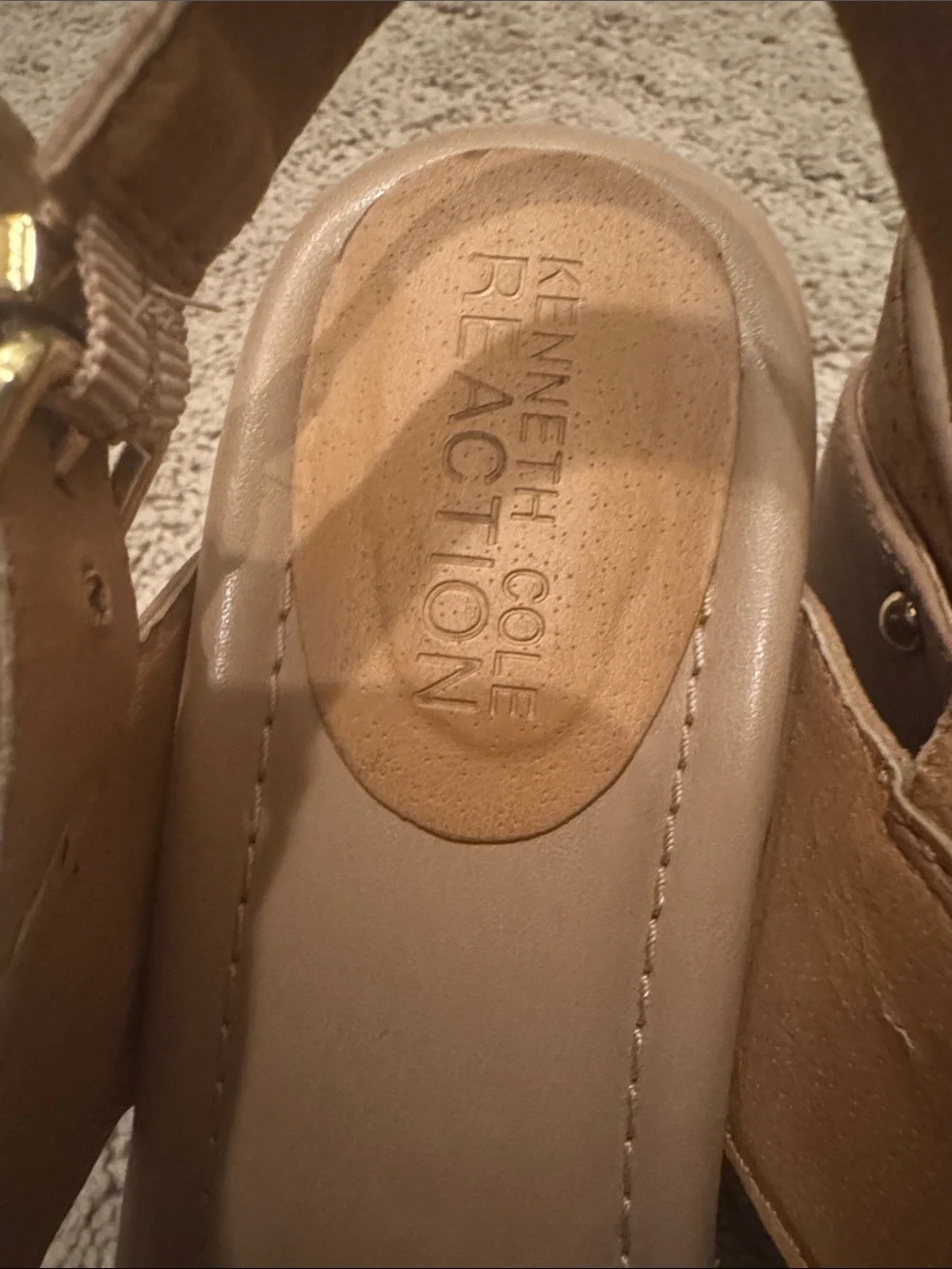Kenneth Cole Reaction sleek tan